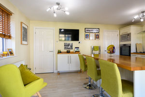 Kitchen Breakfast Room- click for photo gallery